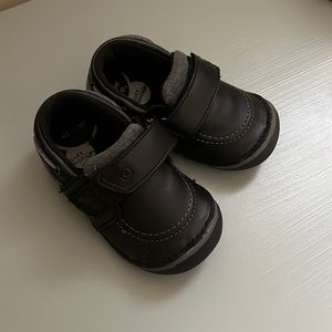 Stride Rite Soft Motion Black Leather Loafers size toddler 5m.